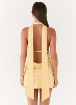 Alicia Satin Halter Mini Dress - Pastel Yellow - 图片 3