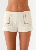 Candela Suede Low Rise Mini Shorts - Ivory - 图片 5