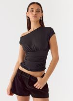 Jeremy Faux Suede Shorts - Black - 图片 5