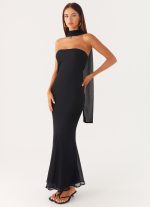 Under the Pagoda Maxi Dress - Black