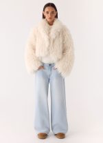 Virginia Cropped Faux Fur Jacket - Ivory - 图片 6