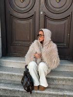 Virginia Cropped Faux Fur Jacket - Taupe - 图片 2